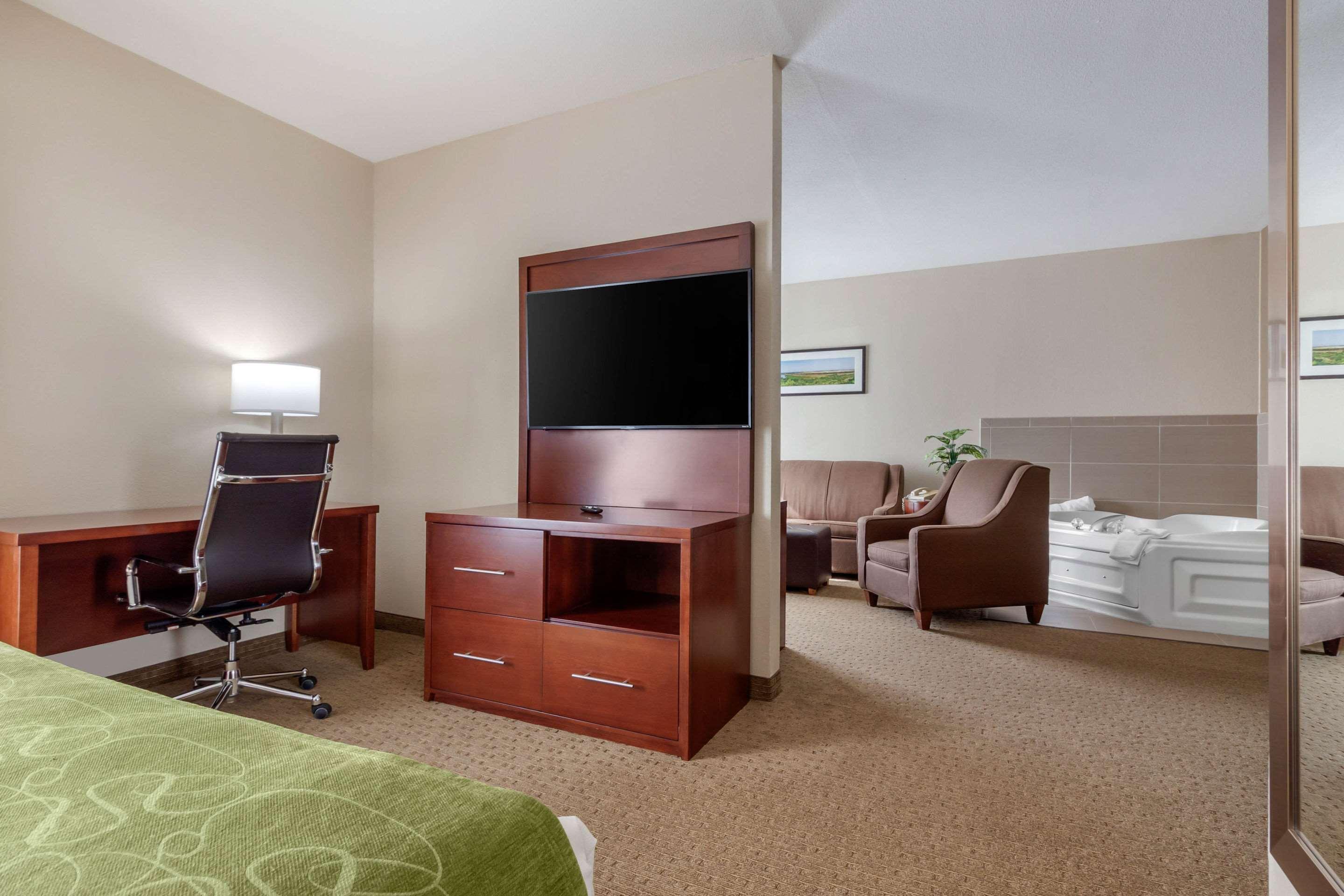 Comfort Suites Omaha East-Council Bluffs Exterior foto