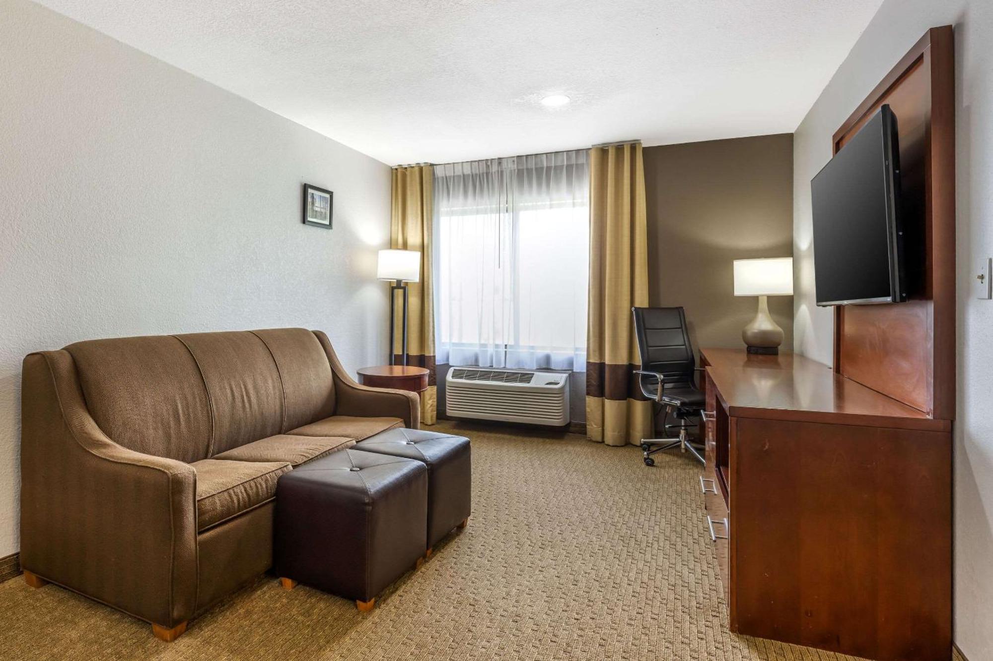 Comfort Suites Omaha East-Council Bluffs Exterior foto
